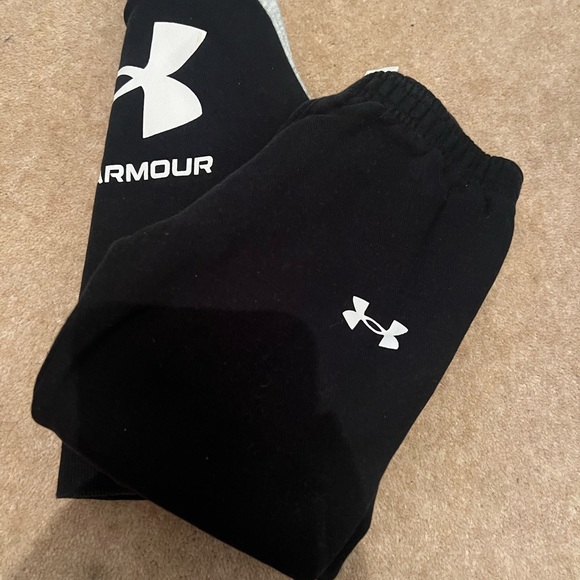 Boys infant clothes and trainers - Picture 6 of 10